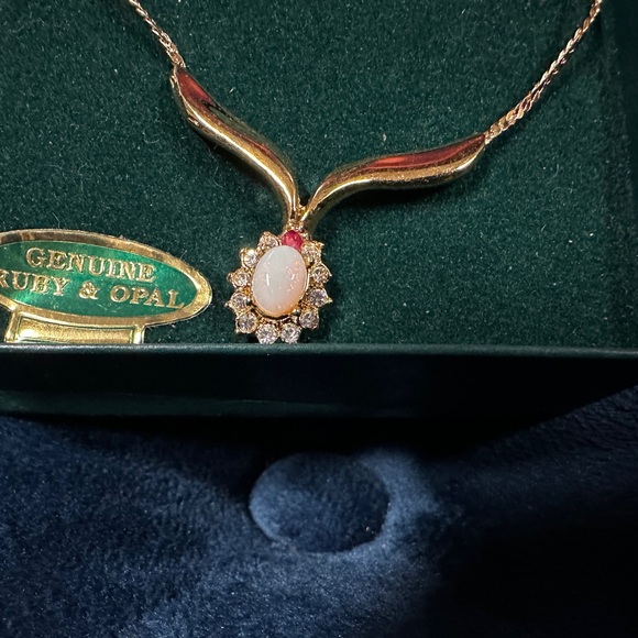 lady mayfair Jewelry - Vintage Ruby and Opal Necklace